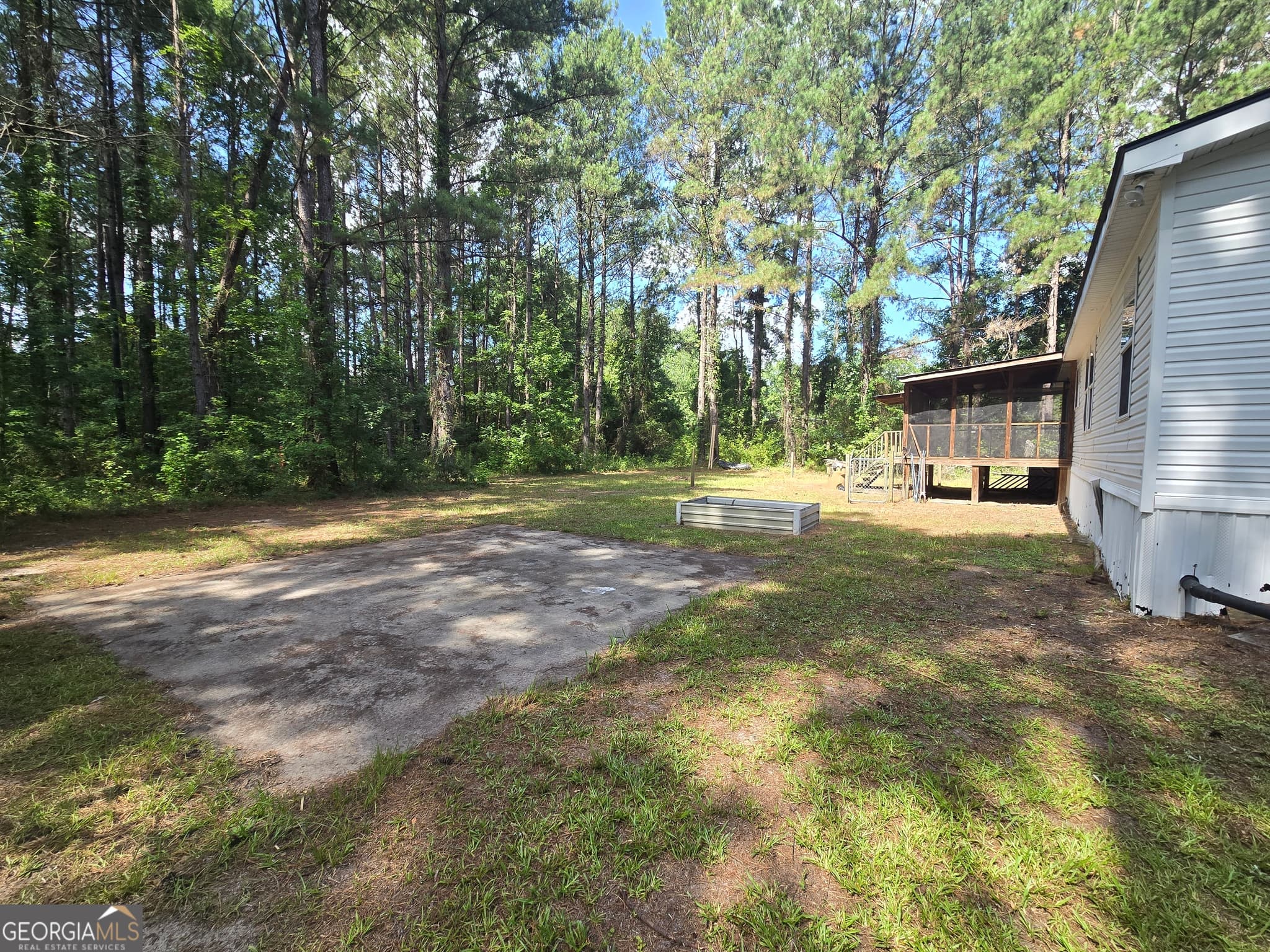 3 bedroom, 2 bathroom, 2,048 sq ft manufactured home,single family residence for sale at 110 Bird Road, Springfield, GA 31329 — photo 4