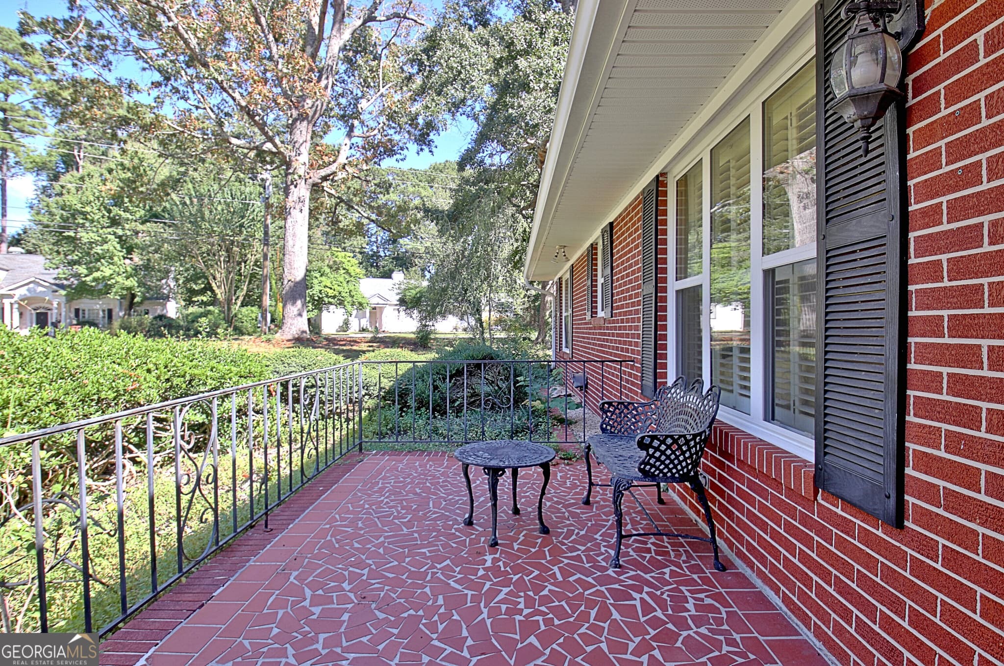 3 bedroom, 2.5 bathroom, 1,934 sq ft single family residence for sale at 2 Brookside Drive, Newnan, GA 30263 — photo 9