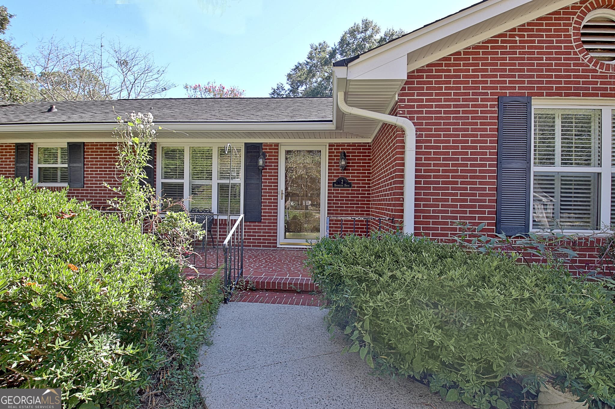 3 bedroom, 2.5 bathroom, 1,934 sq ft single family residence for sale at 2 Brookside Drive, Newnan, GA 30263 — photo 8