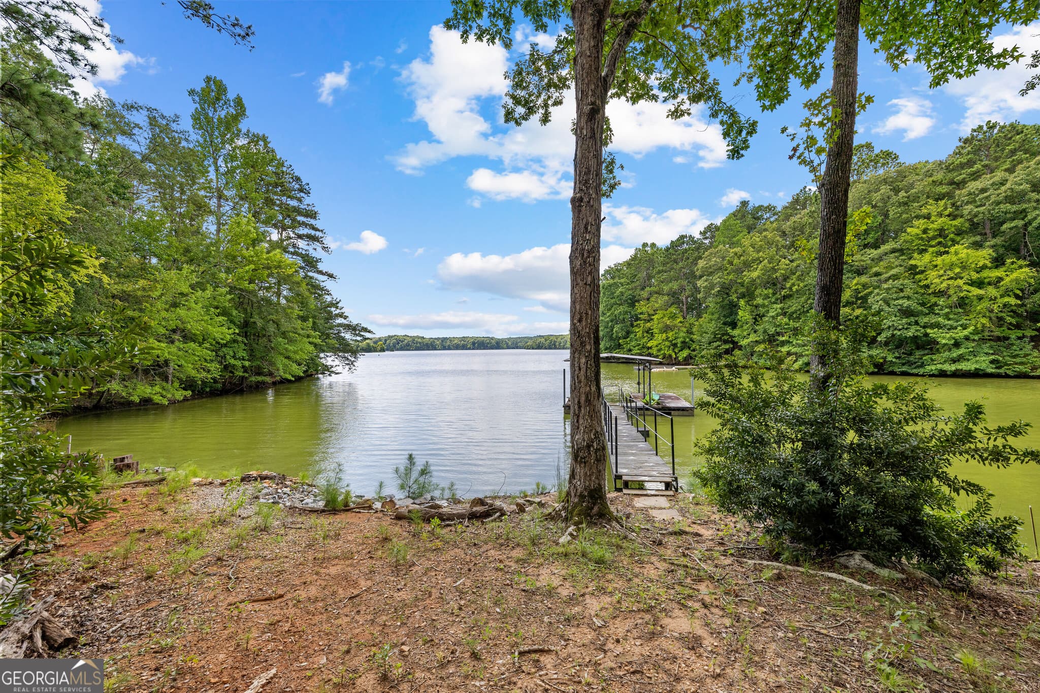 3 bedroom, 2 bathroom, 1,596 sq ft single family residence under contract at 39 Village Pointe Drive, Lagrange, GA 30240 — photo 3