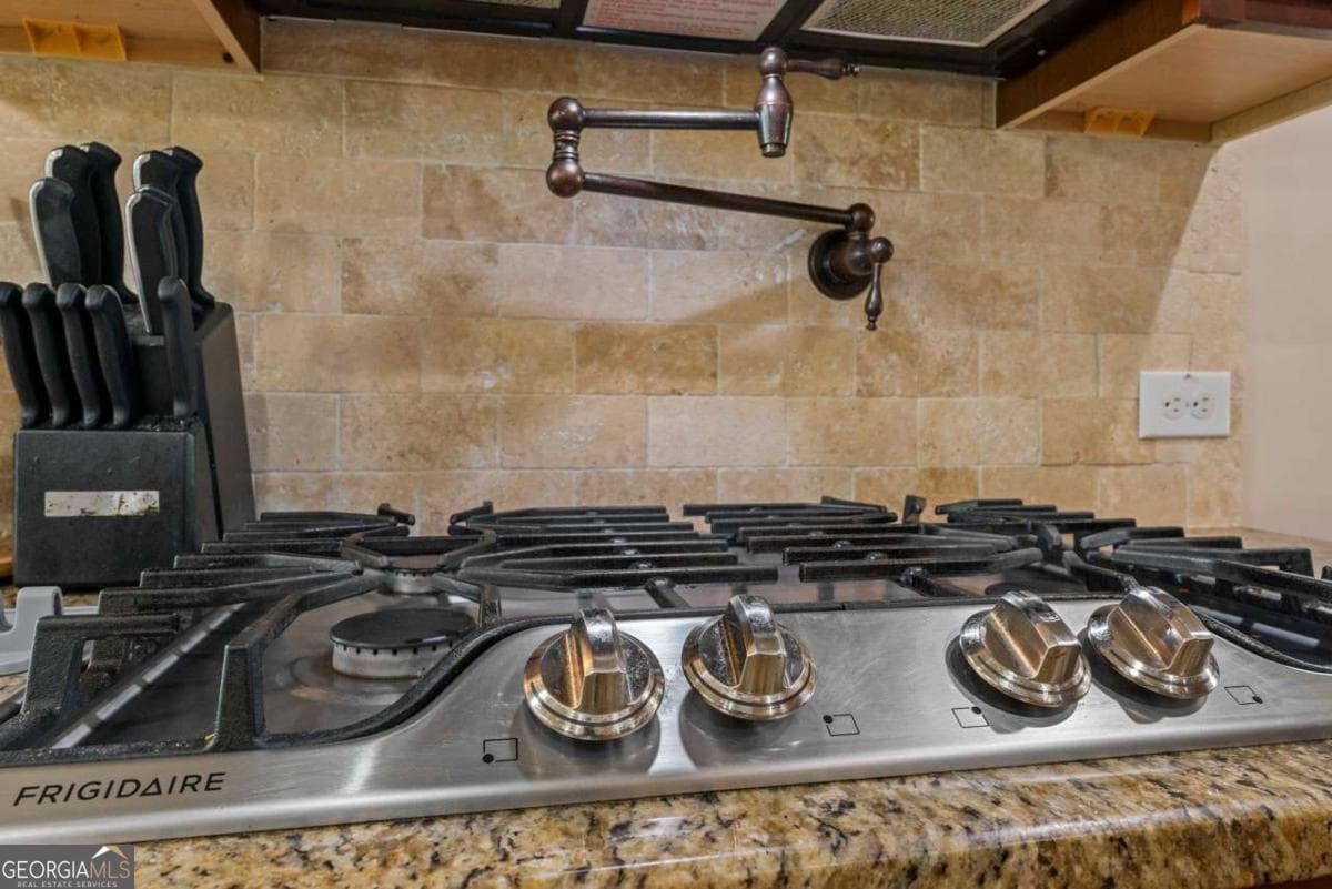 5 bedroom, 4 bathroom, 3,593 sq ft single family residence for sale at 400 Guildhouse Drive, Mcdonough, GA 30252 — photo 10