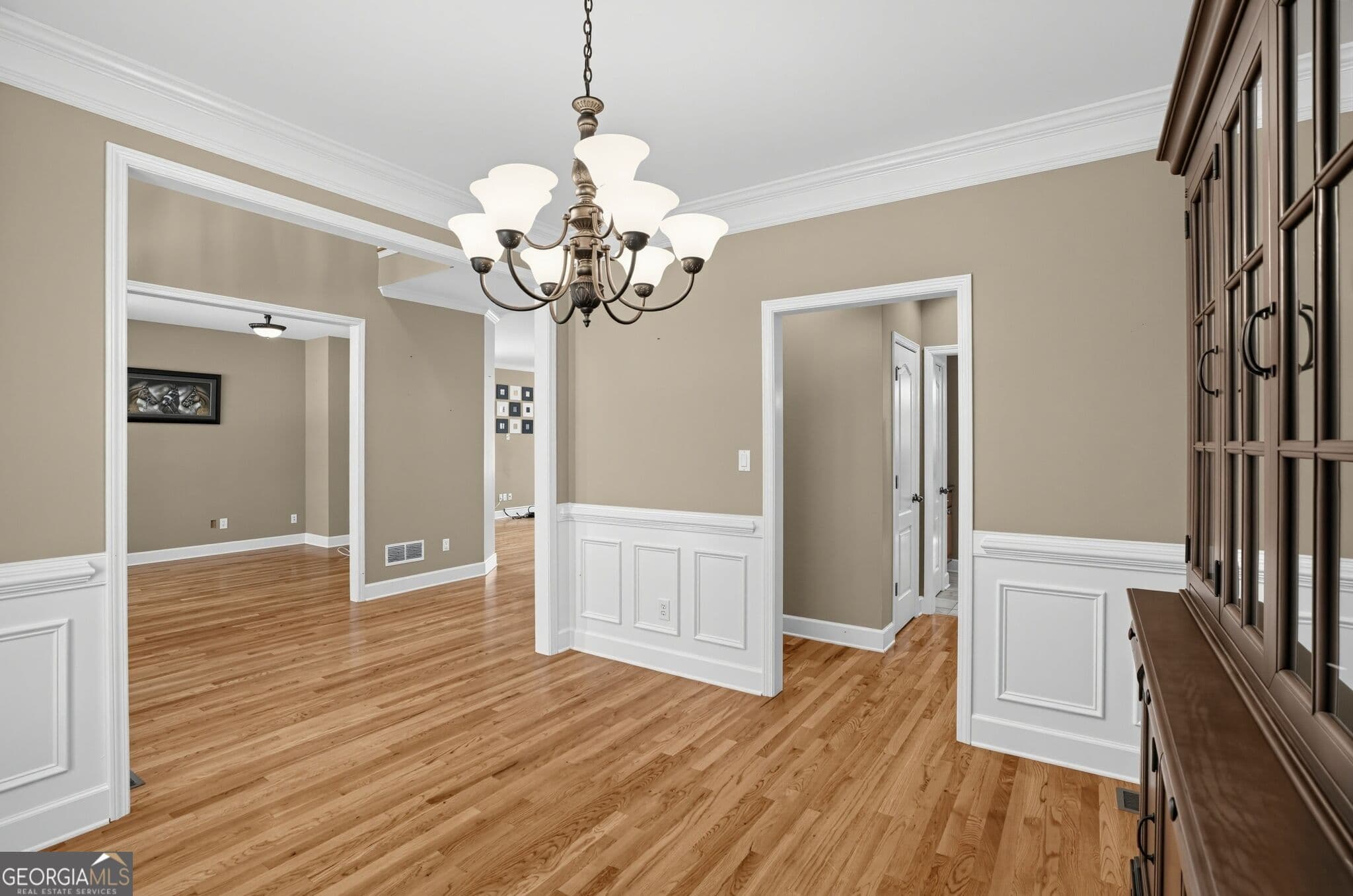 5 bedroom, 4.5 bathroom, 4,395 sq ft single family residence for sale at 25 Barbara Court, Fayetteville, GA 30215 — photo 6