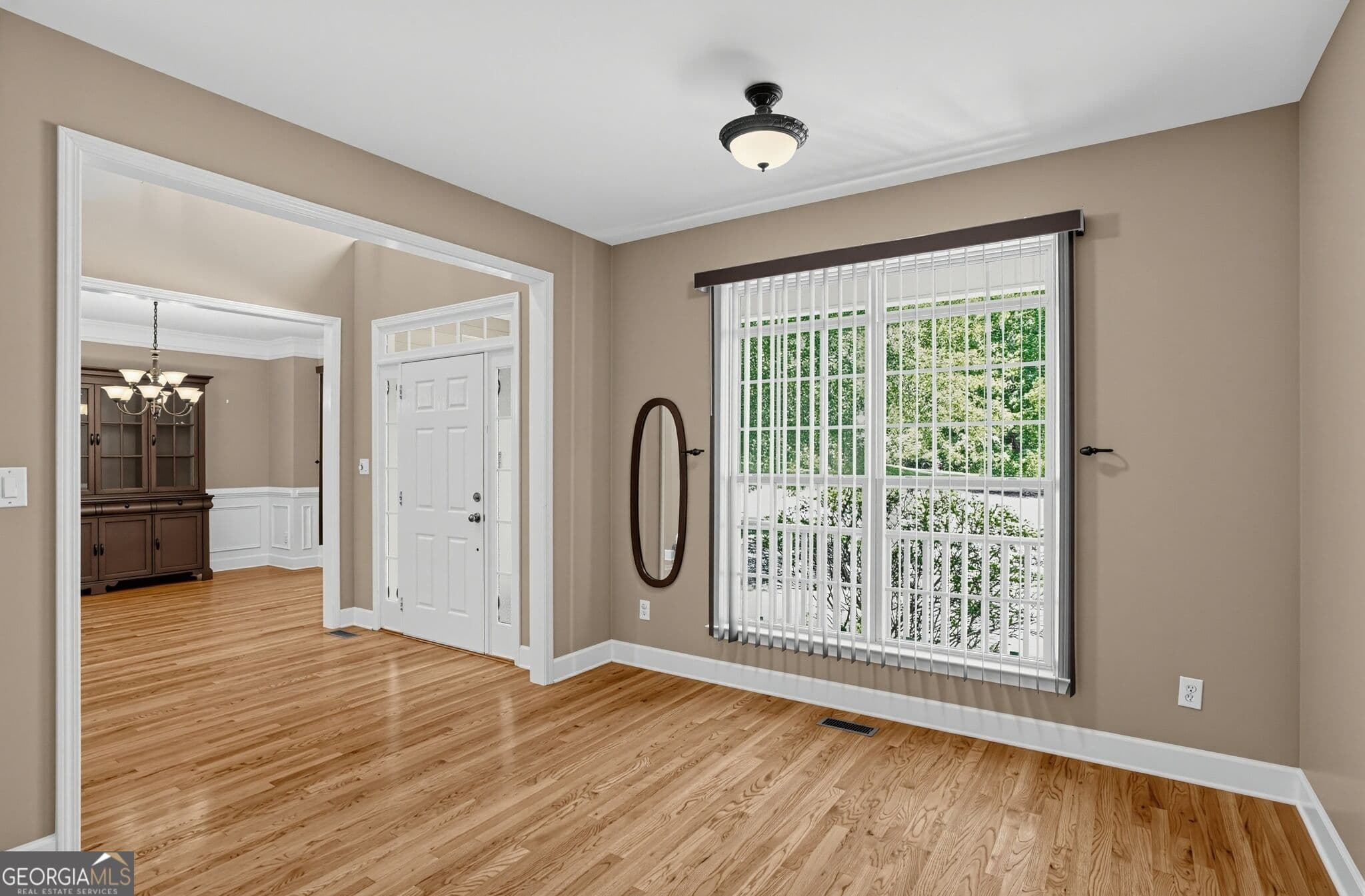 5 bedroom, 4.5 bathroom, 4,395 sq ft single family residence for sale at 25 Barbara Court, Fayetteville, GA 30215 — photo 5