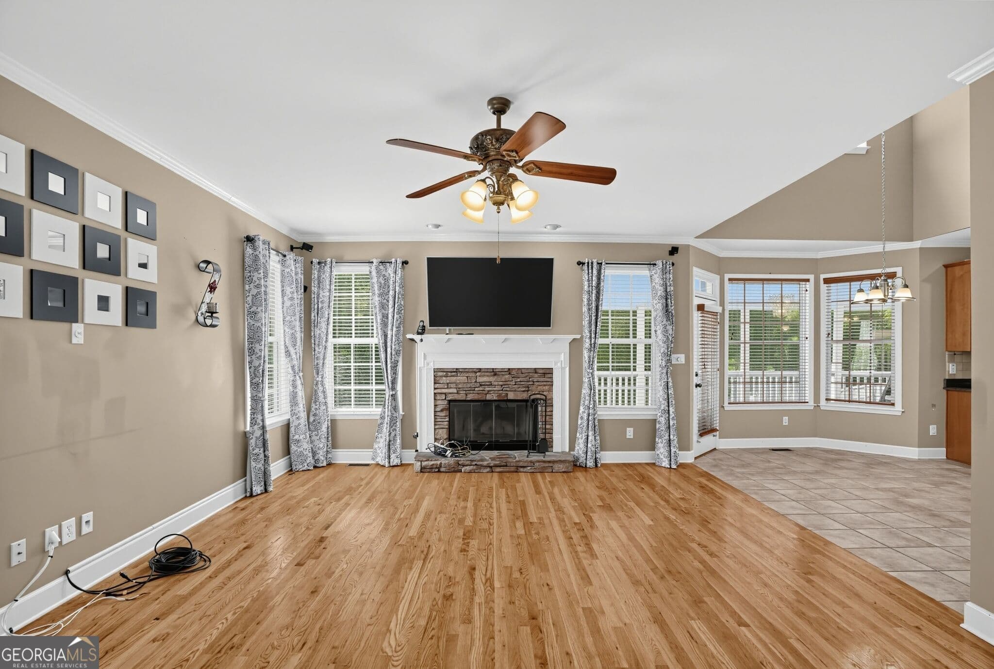 5 bedroom, 4.5 bathroom, 4,395 sq ft single family residence for sale at 25 Barbara Court, Fayetteville, GA 30215 — photo 10