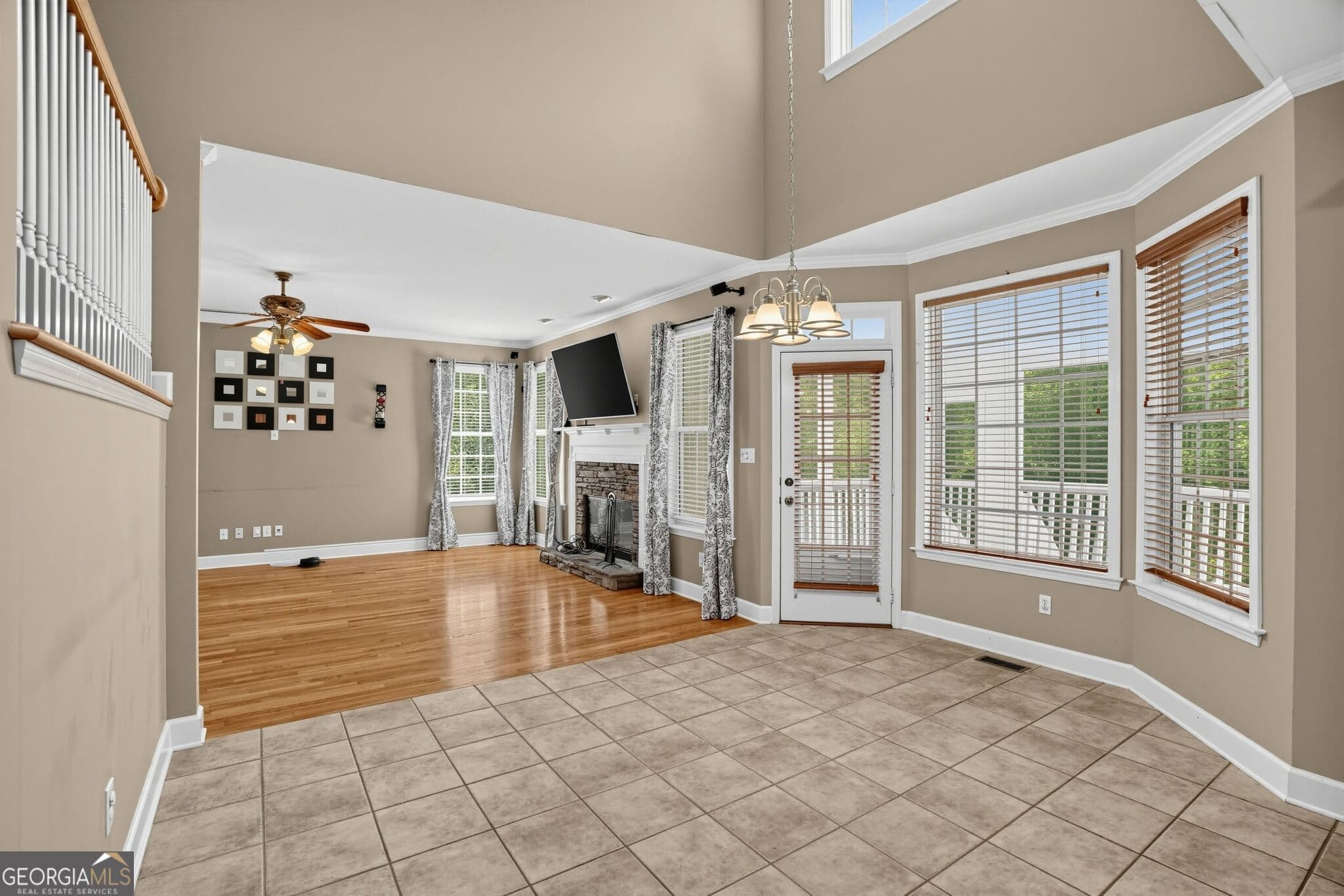 5 bedroom, 4.5 bathroom, 4,395 sq ft single family residence for sale at 25 Barbara Court, Fayetteville, GA 30215 — photo 8