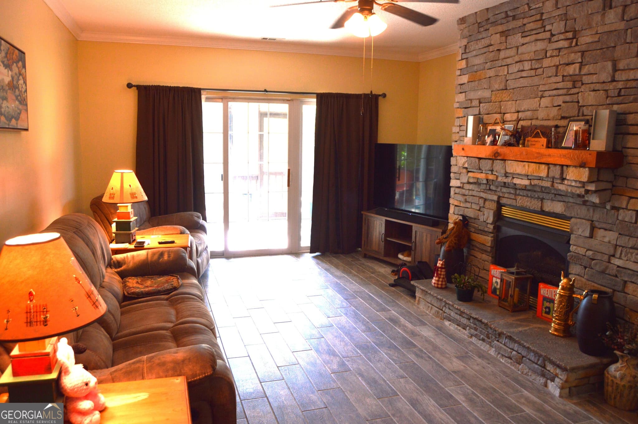2 bedroom, 2 bathroom, 1,496 sq ft condominium under contract at 20 Gleneagle Court 102A, Clayton, GA 30525 — photo 2