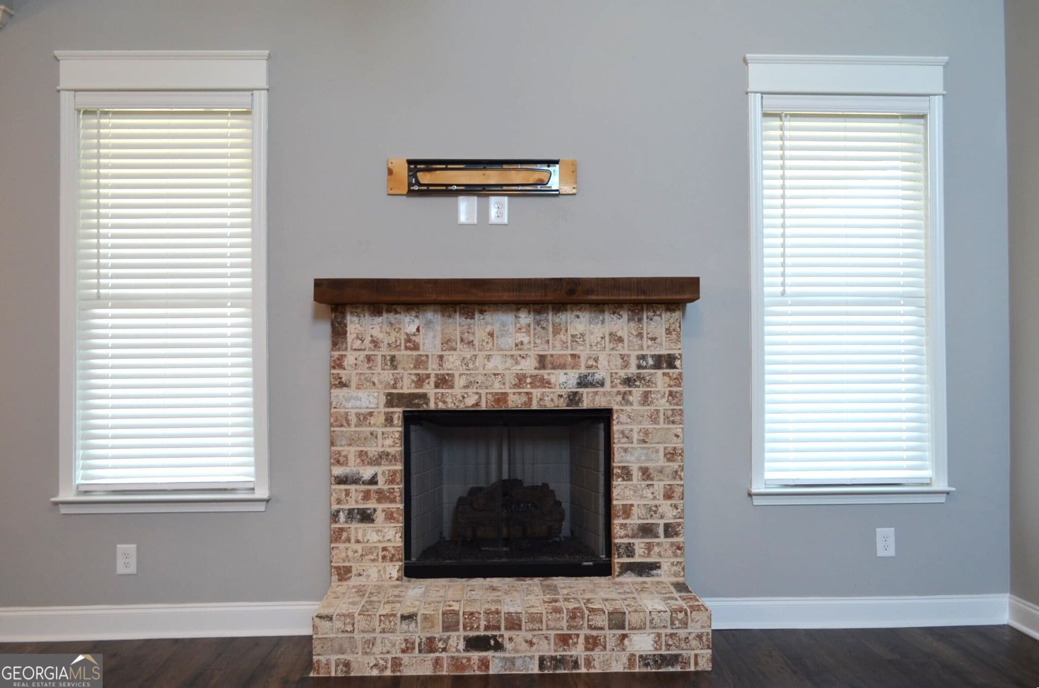 4 bedroom, 3 bathroom, 2,470 sq ft single family residence for sale at 517 Capers Lane, Lizella, GA 31052 — photo 4