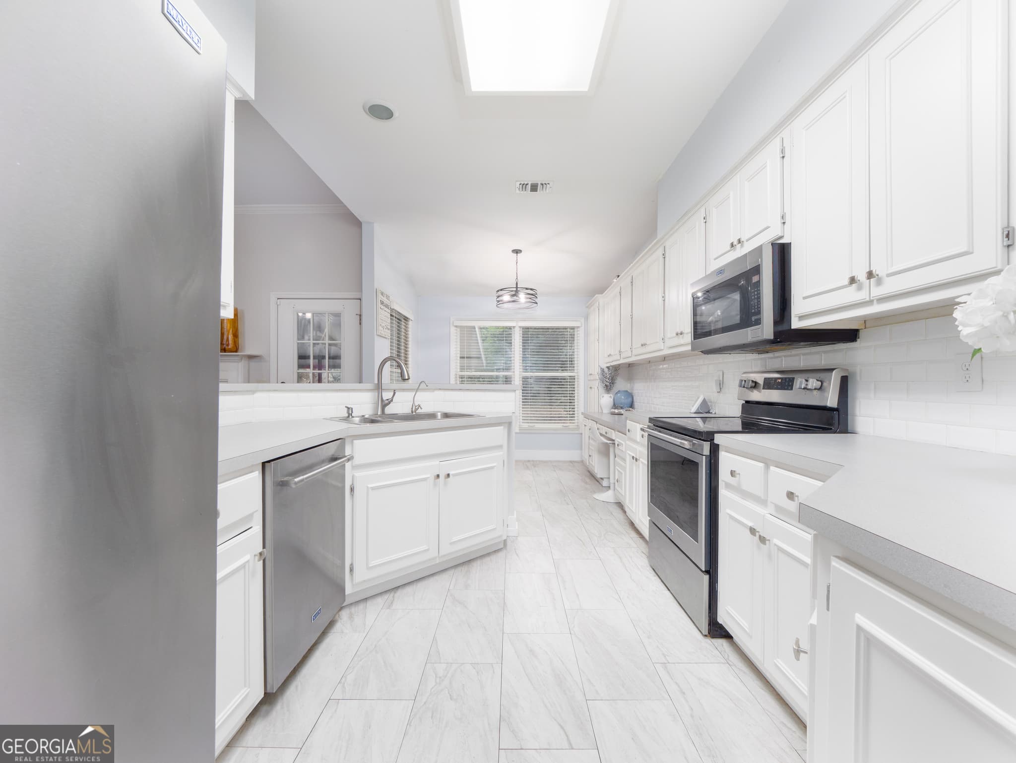 3 bedroom, 2 bathroom, 1,860 sq ft single family residence for sale at 235 Cardinal Circle, St. Marys, GA 31558 — photo 9