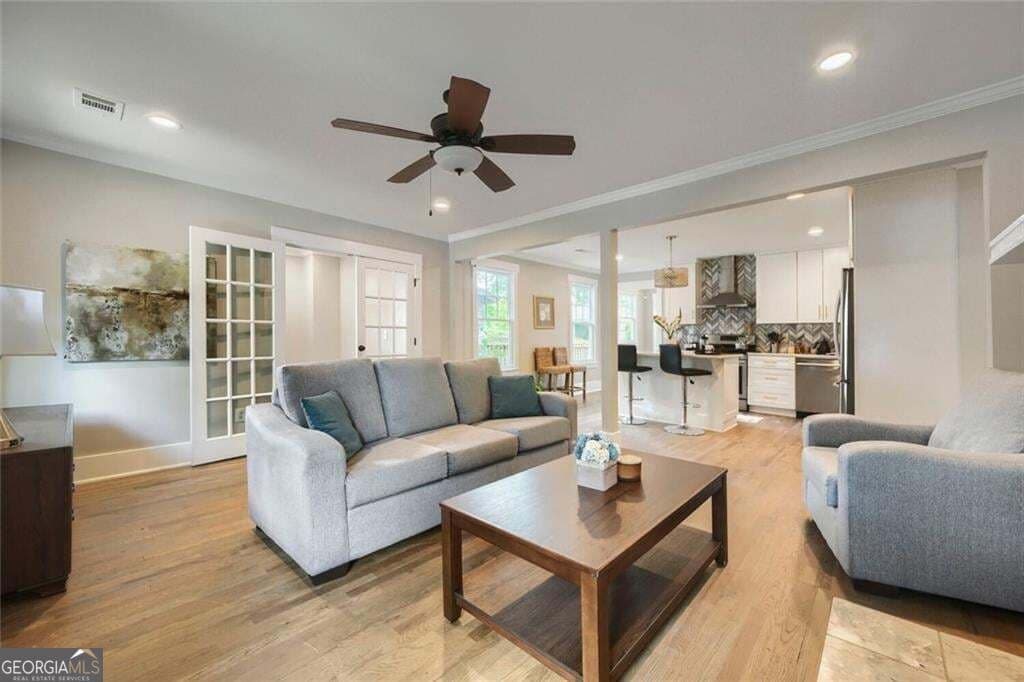 3 bedroom, 2 bathroom, 1,367 sq ft single family residence for sale at 654 Gillette Avenue, Atlanta, GA 30310 — photo 7