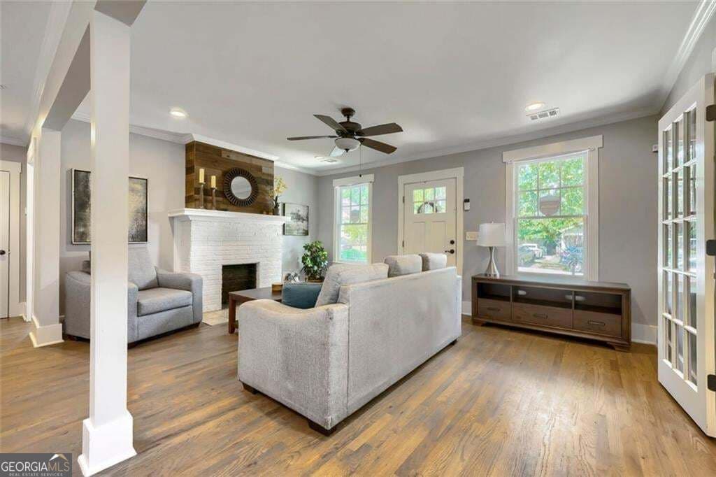 3 bedroom, 2 bathroom, 1,367 sq ft single family residence for sale at 654 Gillette Avenue, Atlanta, GA 30310 — photo 8