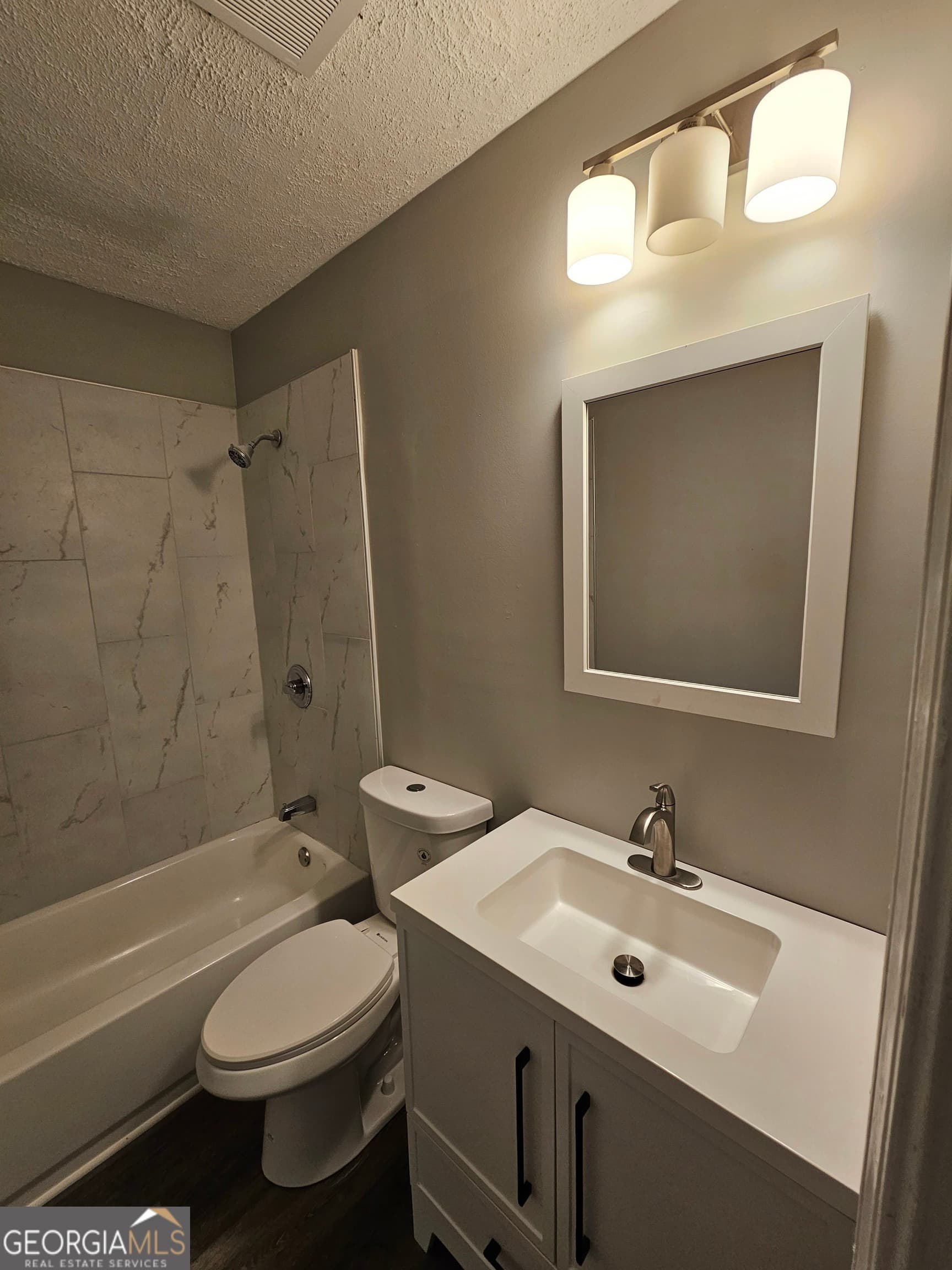 2 bedroom, 2.5 bathroom, 1,160 sq ft townhouse for sale at 770 Jamestown Crossing, Jonesboro, GA 30238 — photo 7