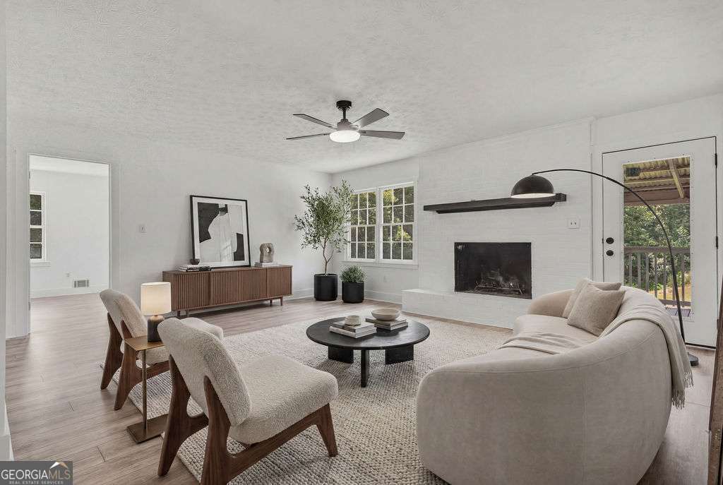 4 bedroom, 3 bathroom, 2,407 sq ft single family residence for sale at 1201 Pleasant Hill Road, Bogart, GA 30622 — photo 5