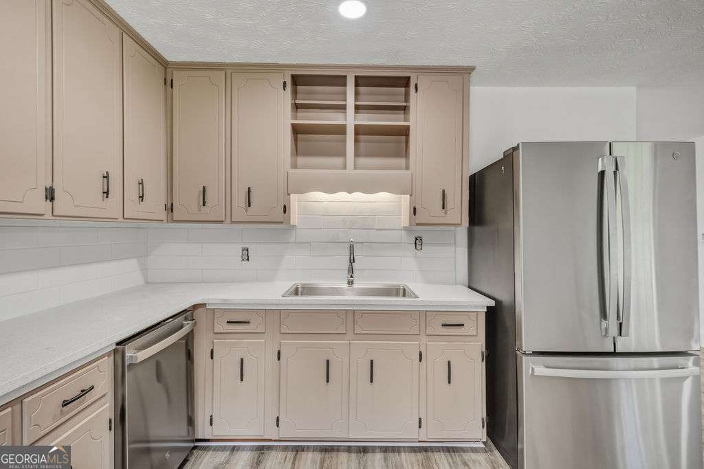 4 bedroom, 3 bathroom, 2,407 sq ft single family residence for sale at 1201 Pleasant Hill Road, Bogart, GA 30622 — photo 8