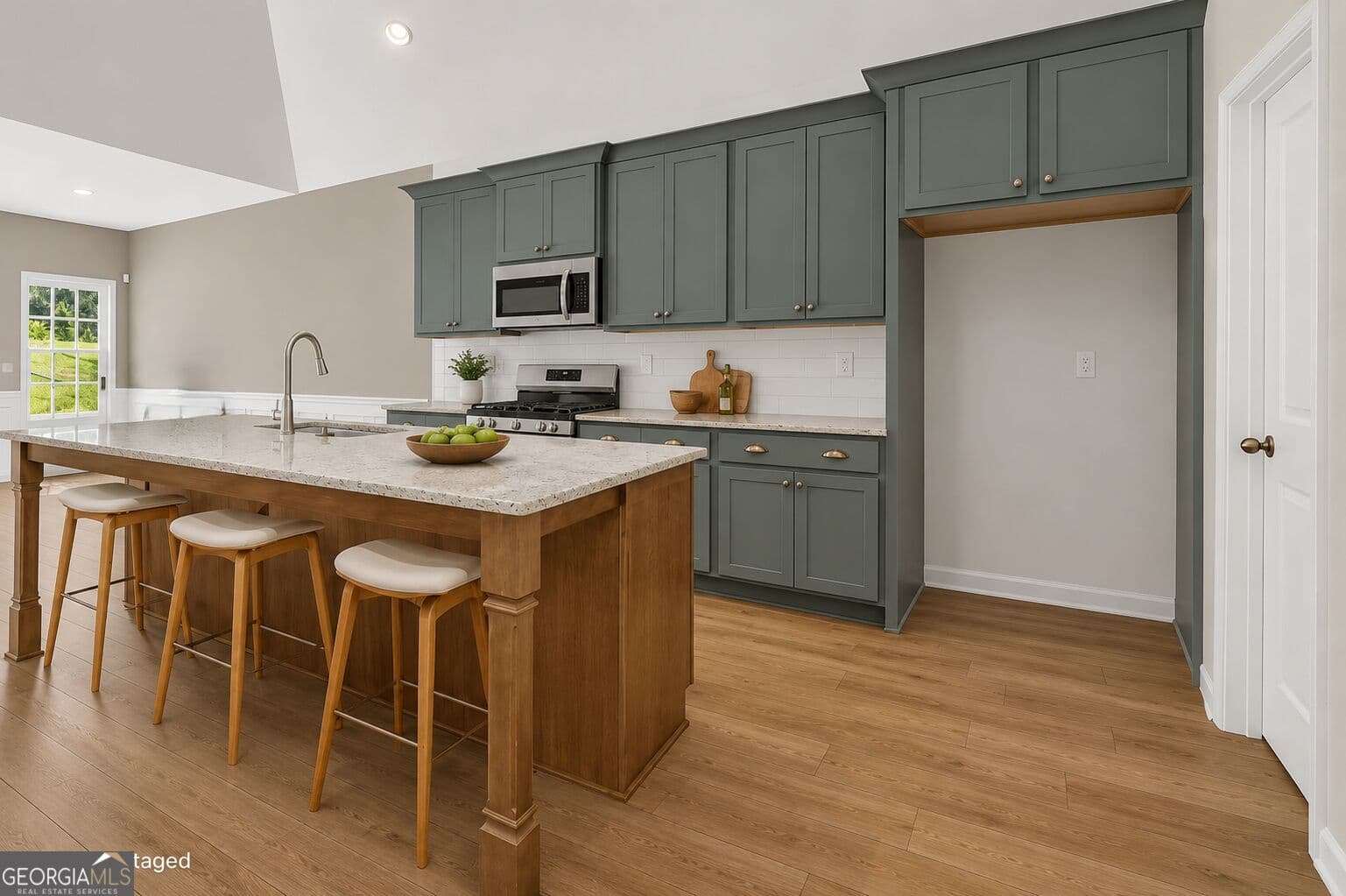 4 bedroom, 4 bathroom, 2,482 sq ft single family residence for sale at 101 Beaver Creek Way 246, Lagrange, GA 30241 — photo 3