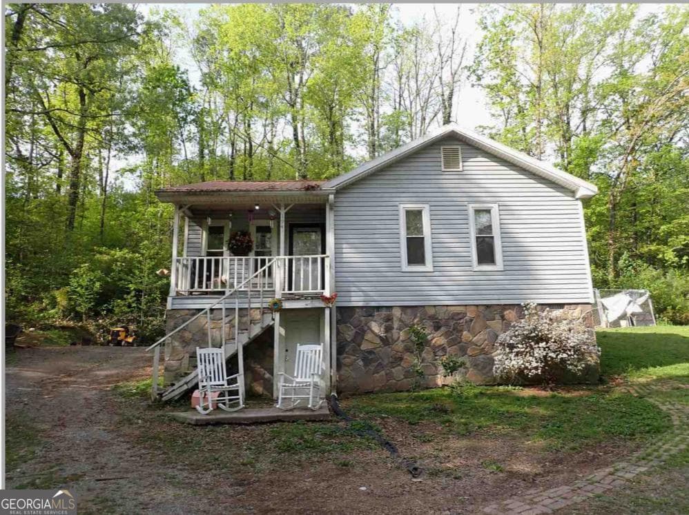 2 bedroom, 2 bathroom, 1,548 sq ft single family residence for sale at 194 Cagle Road, Chatsworth, GA 30705 — photo 1 of 11