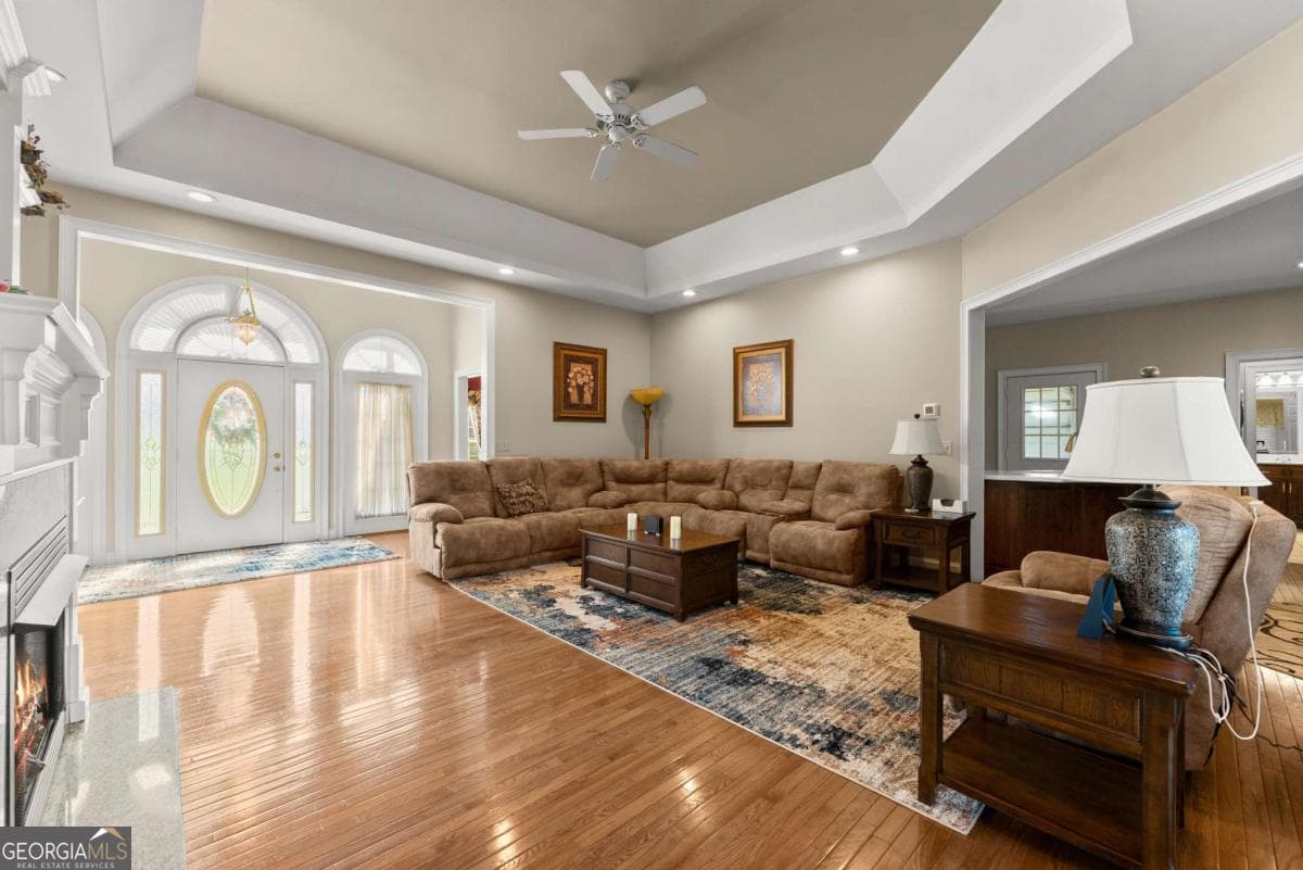 4 bedroom, 3 bathroom, 6,428 sq ft single family residence for sale at 1121 Beacon Light Road, Hartwell, GA 30643 — photo 10