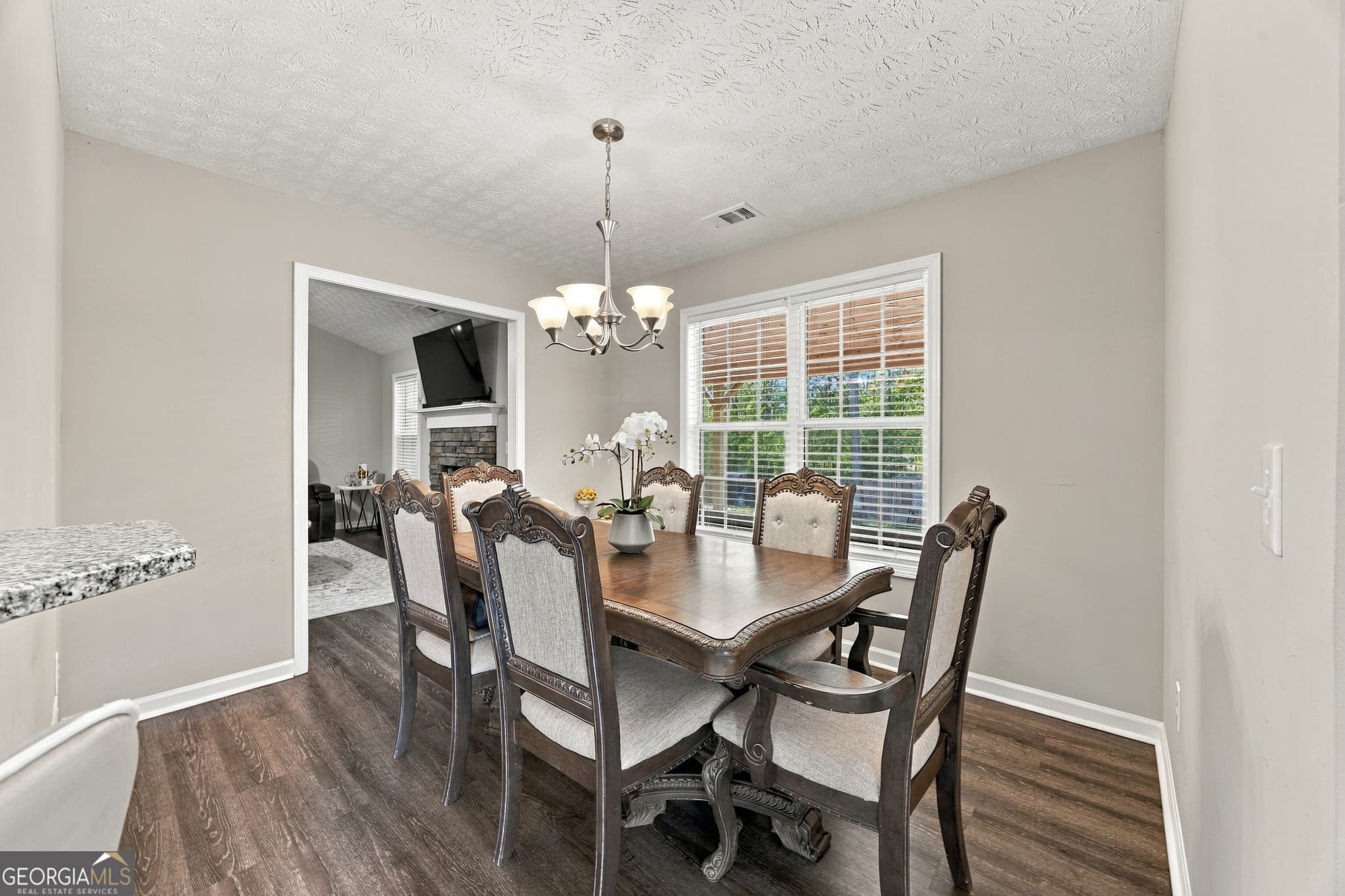 3 bedroom, 2 bathroom, 1,397 sq ft single family residence for sale at 170 Vintage Drive, Covington, GA 30014 — photo 8