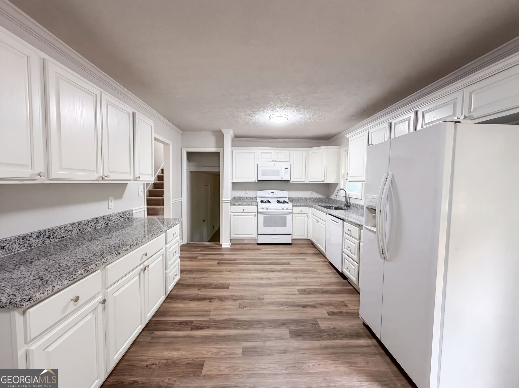 3 bedroom, 2 bathroom, 1,495 sq ft single family residence for sale at 3691 Lavilla Drive, Powder Springs, GA 30127 — photo 2