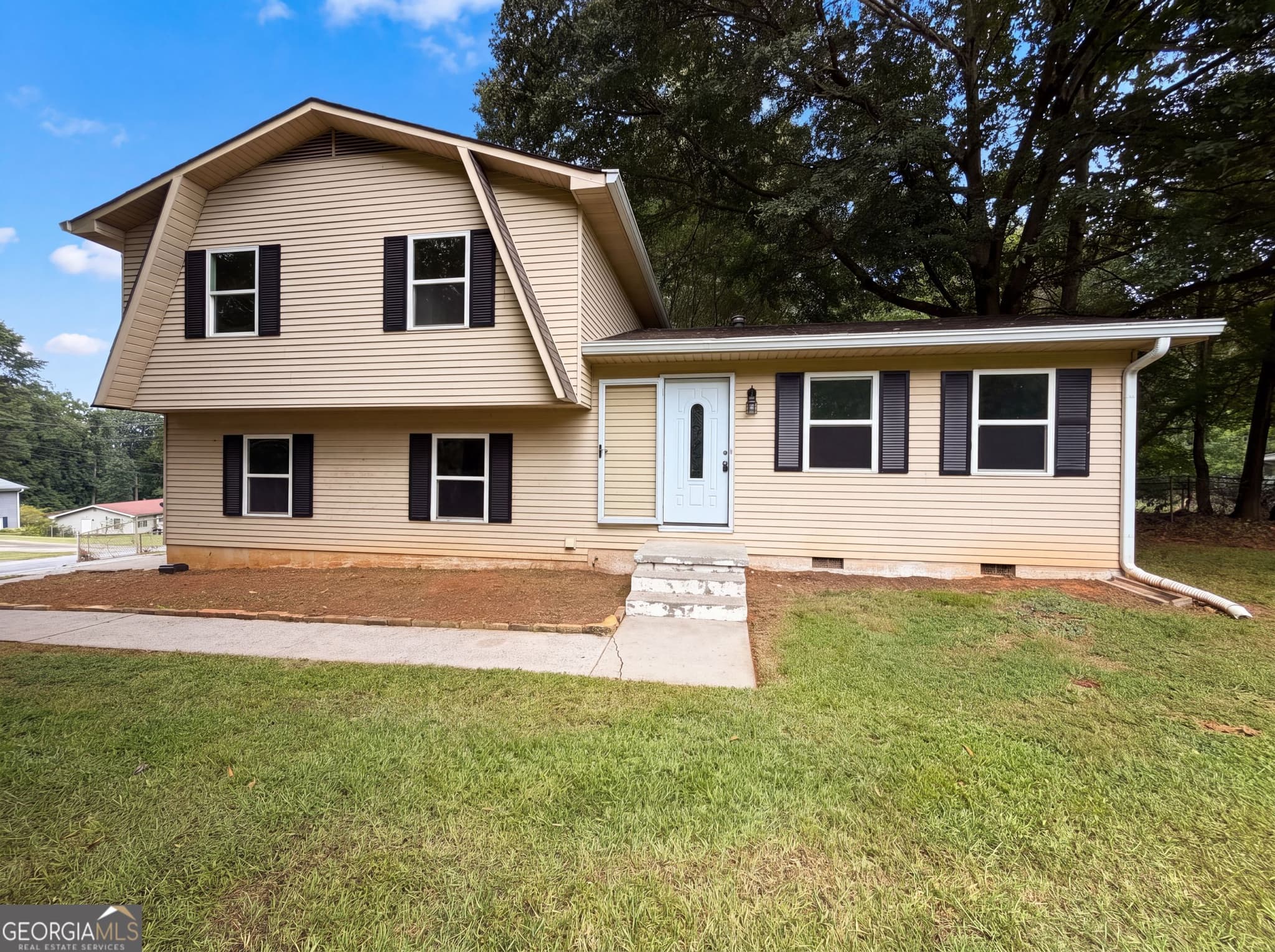 3 bedroom, 2 bathroom, 1,495 sq ft single family residence for sale at 3691 Lavilla Drive, Powder Springs, GA 30127