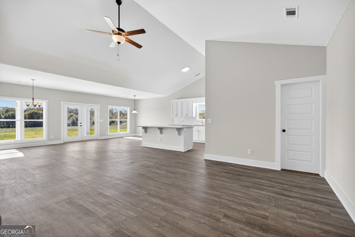 4 bedroom, 2.5 bathroom, 2,250 sq ft single family residence for sale at 2577 Bethany Bowersville Road 7, Canon, GA 30520 — photo 2