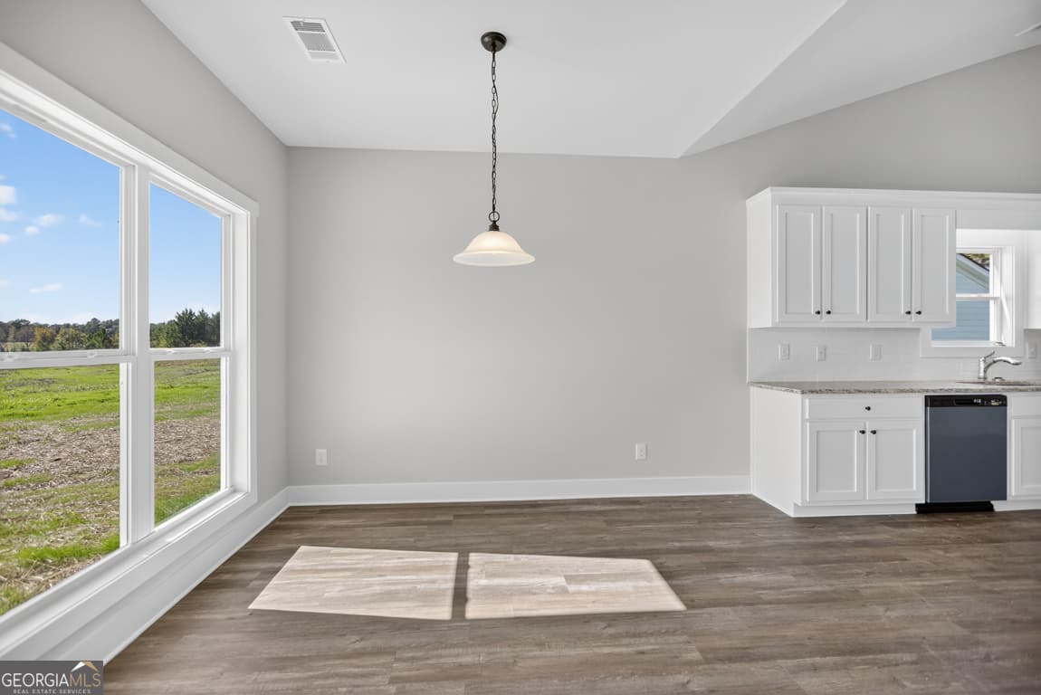 4 bedroom, 2.5 bathroom, 2,250 sq ft single family residence for sale at 2577 Bethany Bowersville Road 7, Canon, GA 30520 — photo 10
