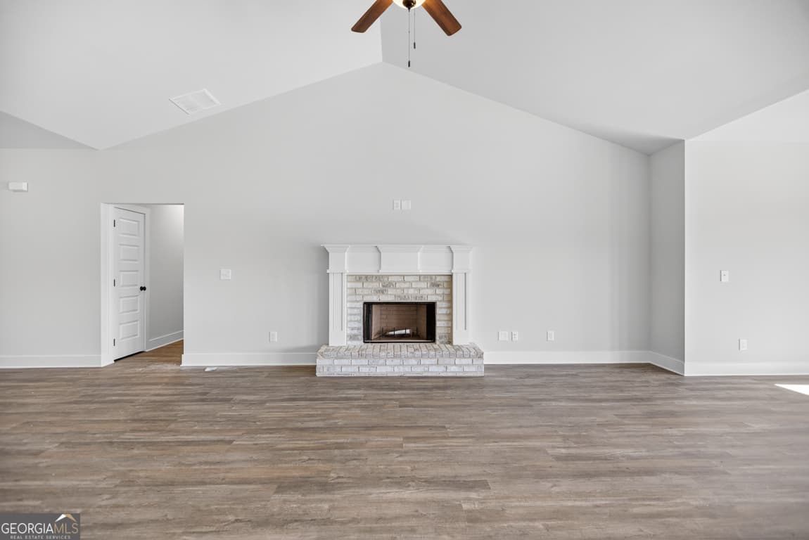 4 bedroom, 2.5 bathroom, 2,250 sq ft single family residence for sale at 2577 Bethany Bowersville Road 7, Canon, GA 30520 — photo 4