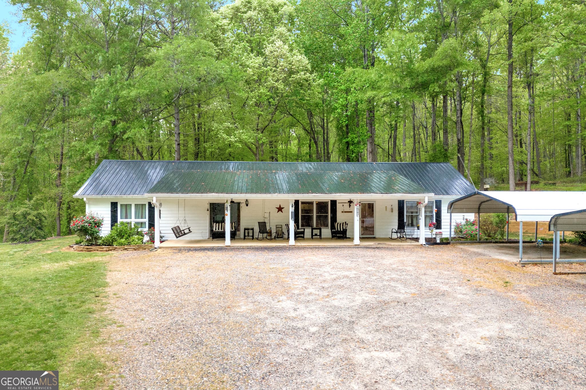 3 bedroom, 2 bathroom, 1,820 sq ft single family residence sold at 7616 Nicholson Road, Cumming, GA 30028