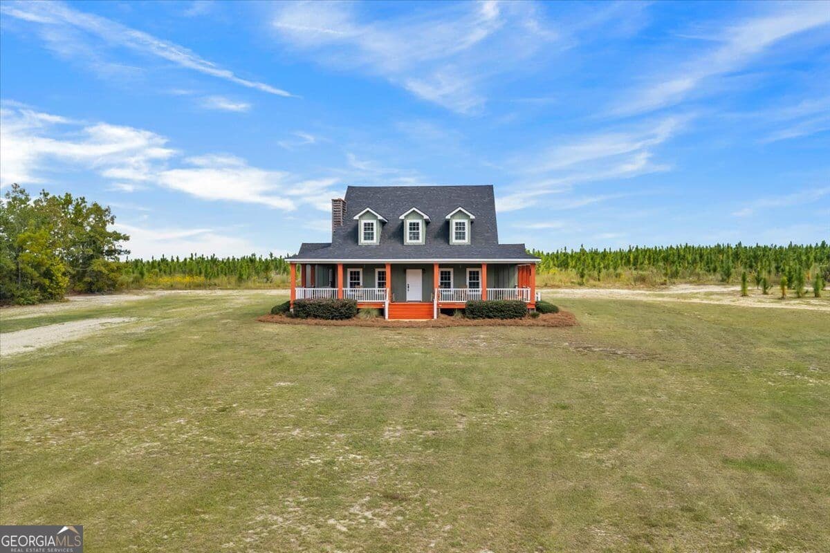 6 bedroom, 3.5 bathroom, 3,434 sq ft single family residence for sale at 2700 Bear Creek Road, Tarrytown, GA 30470 — photo 7