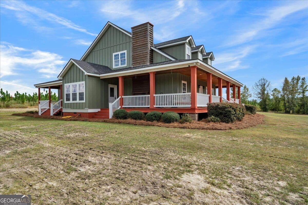 6 bedroom, 3.5 bathroom, 3,434 sq ft single family residence for sale at 2700 Bear Creek Road, Tarrytown, GA 30470 — photo 5