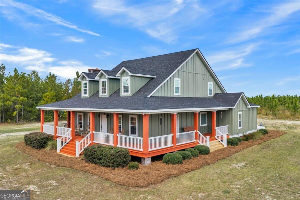 6 bedroom, 3.5 bathroom, 3,434 sq ft single family residence for sale at 2700 Bear Creek Road, Tarrytown, GA 30470 — photo 9