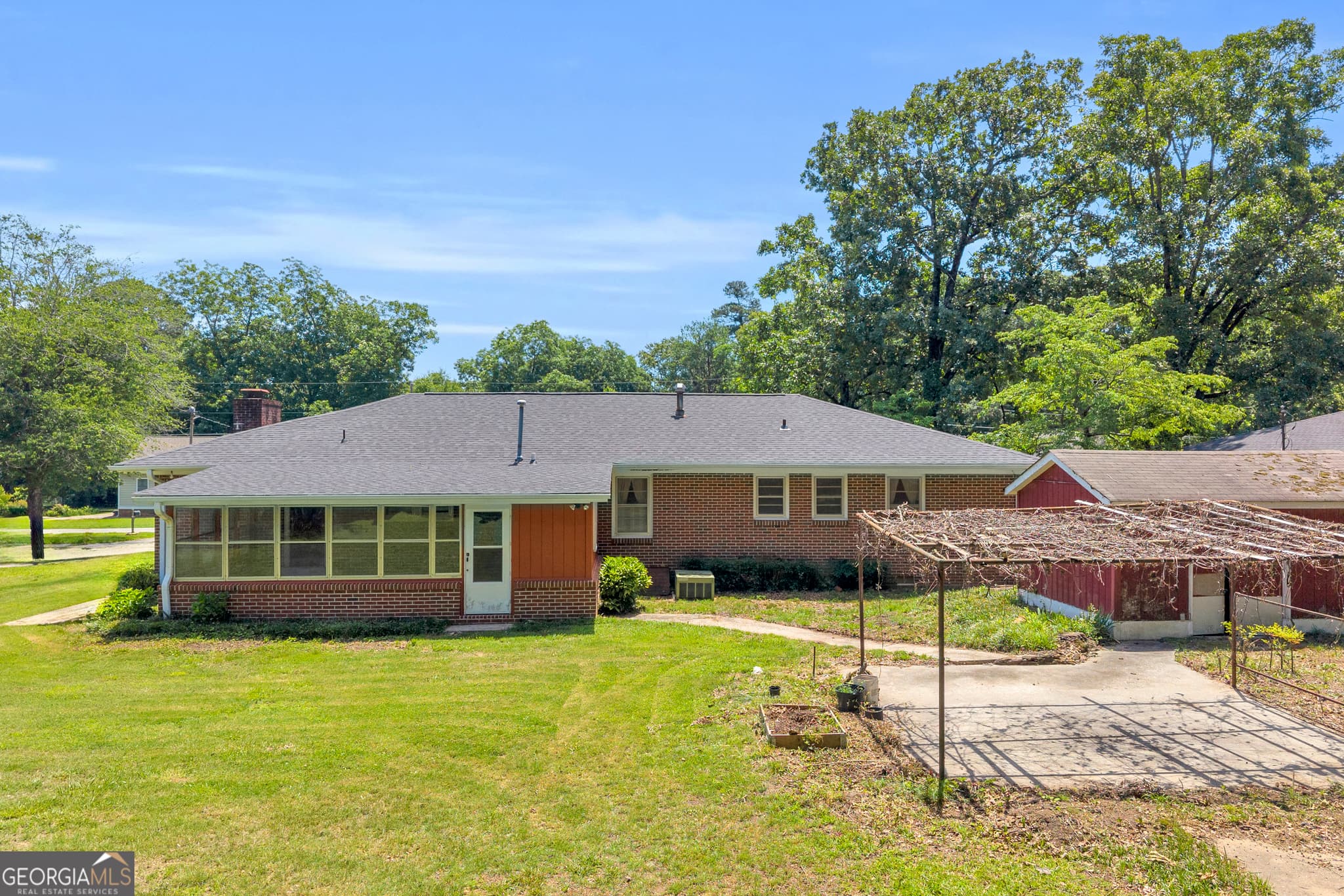 3 bedroom, 3 bathroom, 1,898 sq ft single family residence for sale at 128 Smith Street, Hartwell, GA 30643 — photo 9