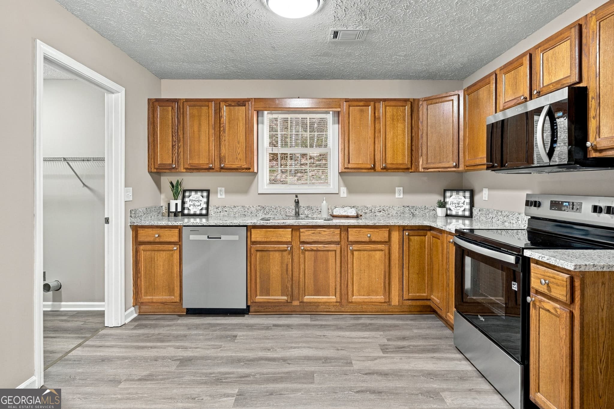 2 bedroom, 1 bathroom, 910 sq ft single family residence for sale at 78 Creekside Trail, Ellijay, GA 30540 — photo 9