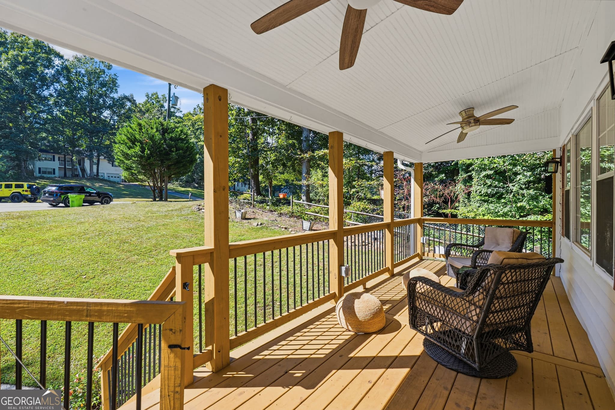 4 bedroom, 2 bathroom, 1,884 sq ft single family residence for sale at 1590 Kimberly Place, Canton, GA 30114 — photo 3