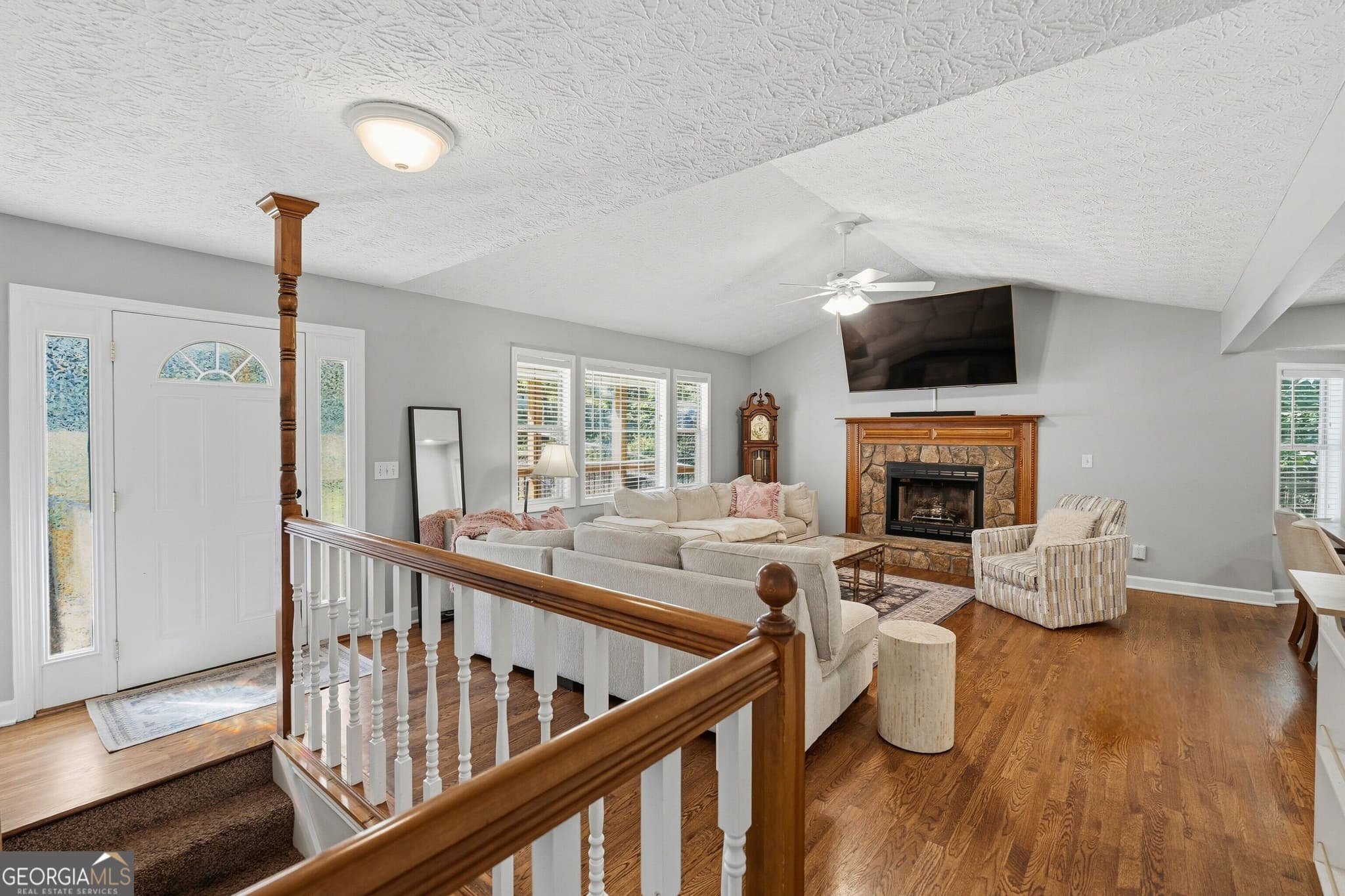 4 bedroom, 2 bathroom, 1,884 sq ft single family residence for sale at 1590 Kimberly Place, Canton, GA 30114 — photo 5