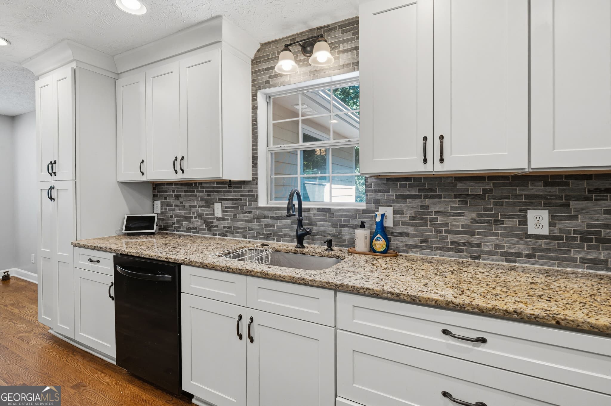 4 bedroom, 2 bathroom, 1,884 sq ft single family residence for sale at 1590 Kimberly Place, Canton, GA 30114 — photo 8