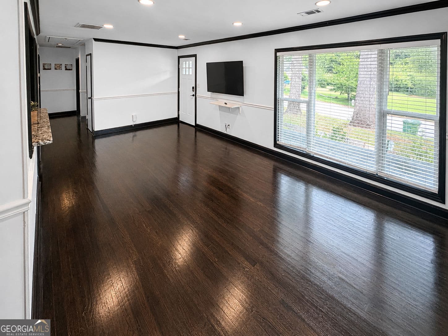 3 bedroom, 2 bathroom, 1,344 sq ft single family residence for sale at 2597 Glenvalley Drive, Decatur, GA 30032 — photo 5