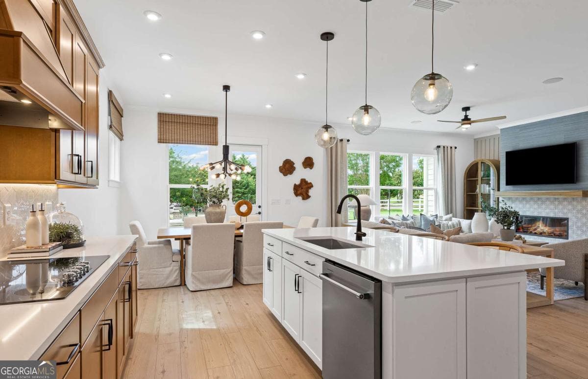 4 bedroom, 3.5 bathroom, 3,270 sq ft single family residence for sale at 293 Lucas Court, Jefferson, GA 30549 — photo 10