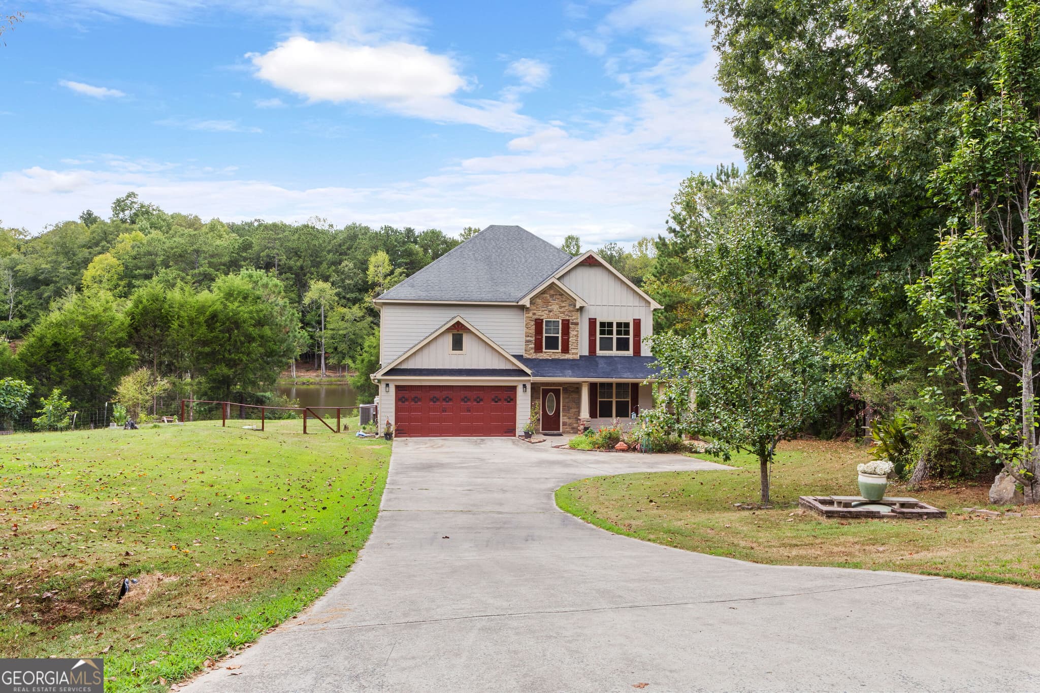4 bedroom, 3 bathroom, 2,750 sq ft single family residence for sale at 241 Spring Hill Drive, Ellerslie, GA 31807 — photo 2