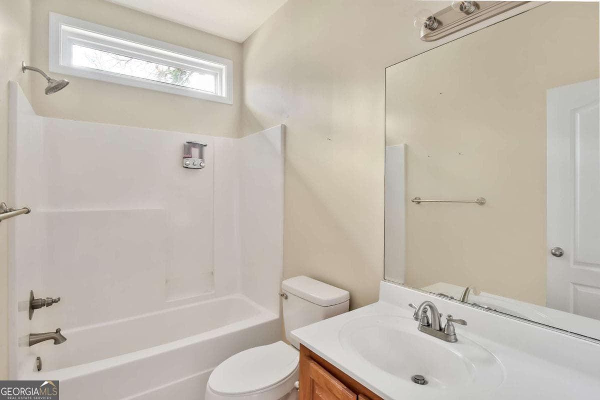 2 bedroom, 2 bathroom, 1,281 sq ft single family residence for sale at 322 Stone Mill Drive, Brunswick, GA 31520 — photo 6
