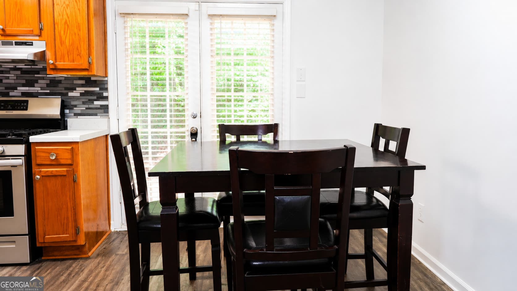 2 bedroom, 1 bathroom townhouse for sale at 405 Fairburn Road 17, Atlanta, GA 30331 — photo 3