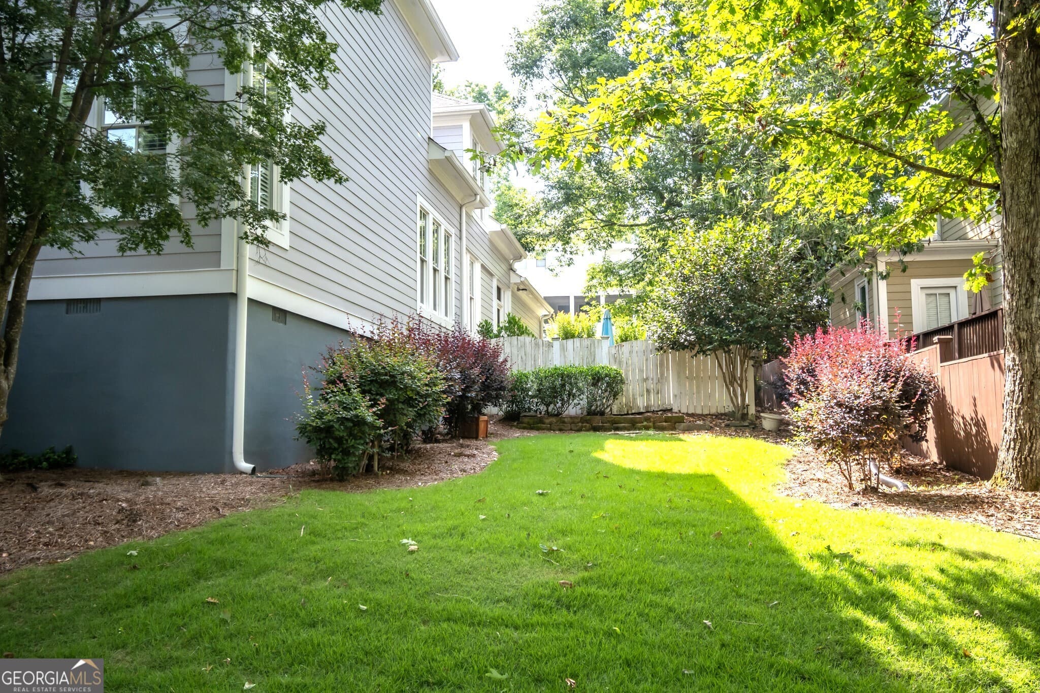 3 bedroom, 2.5 bathroom, 2,394 sq ft single family residence for sale at 11 Chestnut Oak Run, Athens, GA 30607 — photo 3