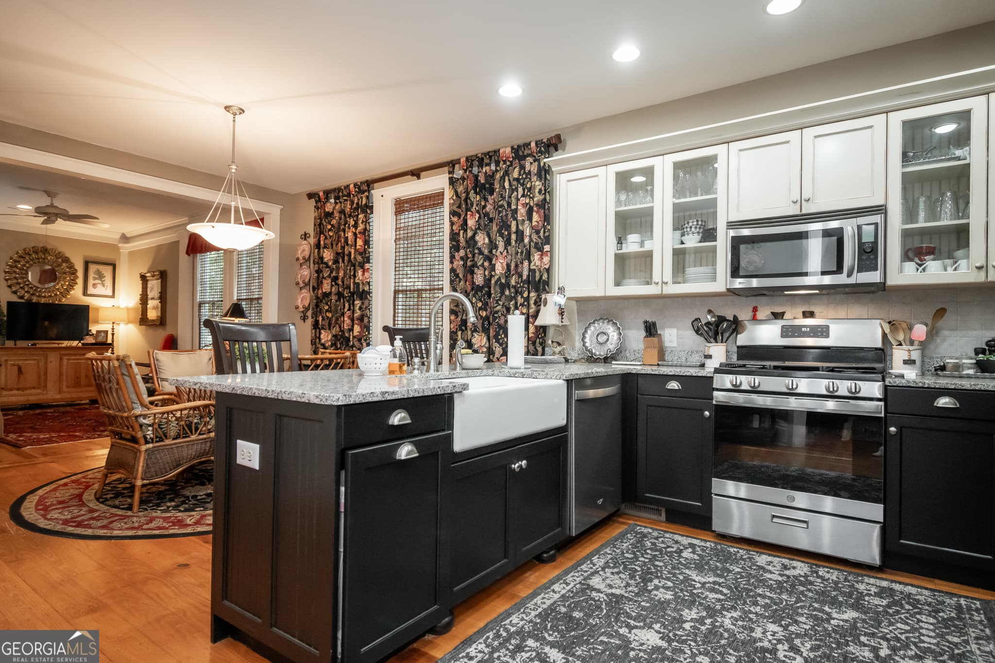 3 bedroom, 2.5 bathroom, 2,394 sq ft single family residence for sale at 11 Chestnut Oak Run, Athens, GA 30607 — photo 10
