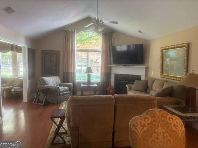 2 bedroom, 2 bathroom, 1,712 sq ft condominium for rent at 5232 Stone Village Circle 42, Kennesaw, GA 30152 for $3,000 a month — photo 3