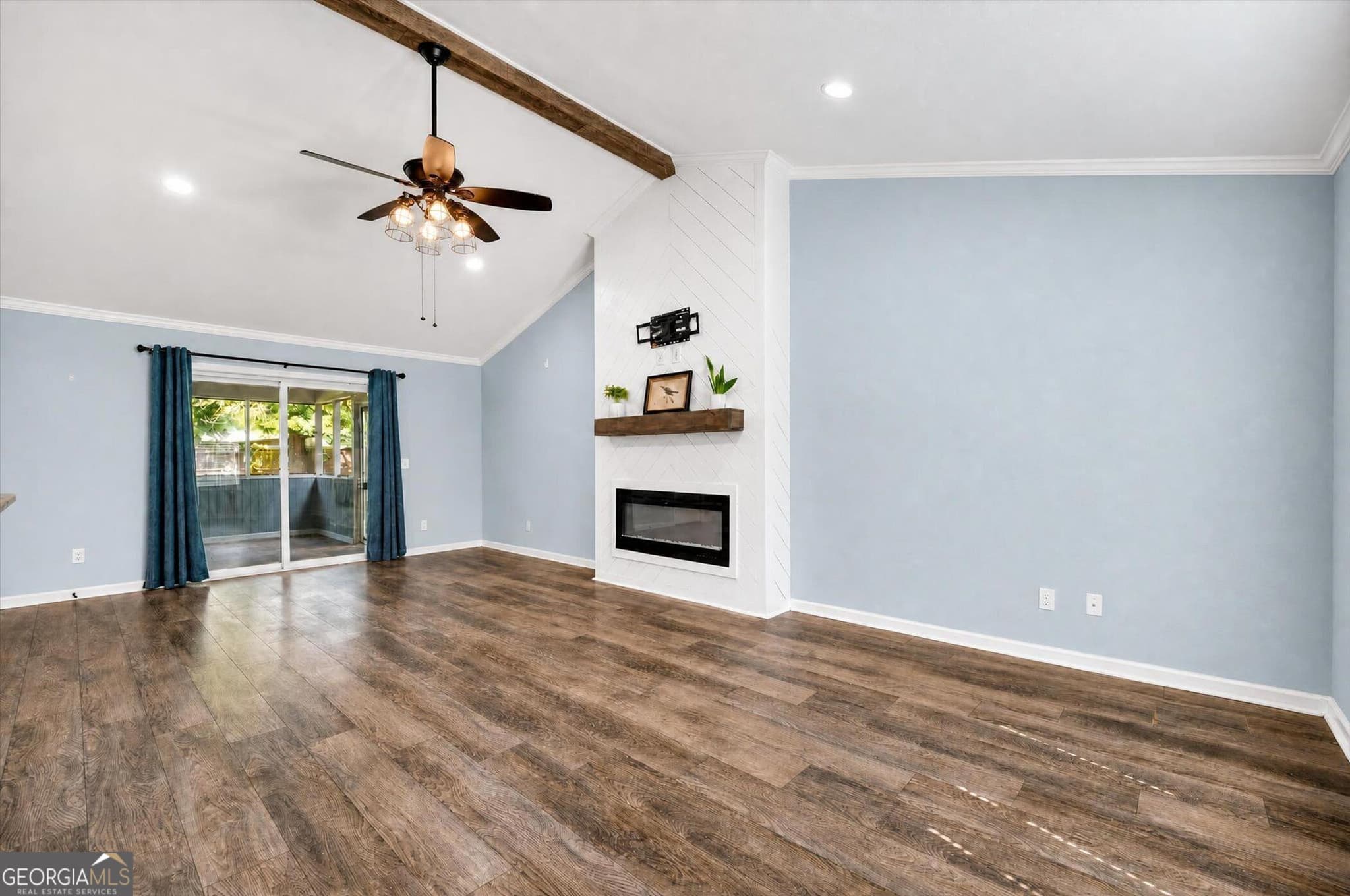 3 bedroom, 2 bathroom, 1,575 sq ft single family residence under contract at 214 Jefferson Circle, Allenhurst, GA 31301 — photo 5