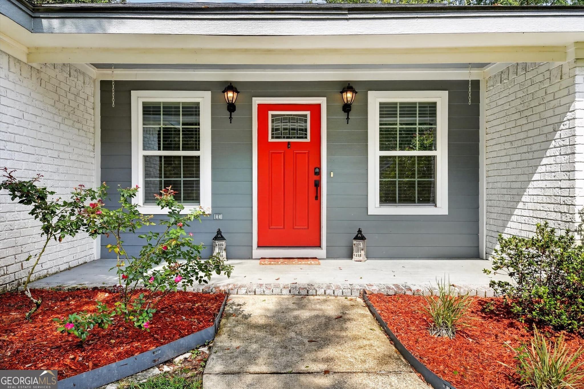 3 bedroom, 2 bathroom, 1,575 sq ft single family residence under contract at 214 Jefferson Circle, Allenhurst, GA 31301 — photo 4