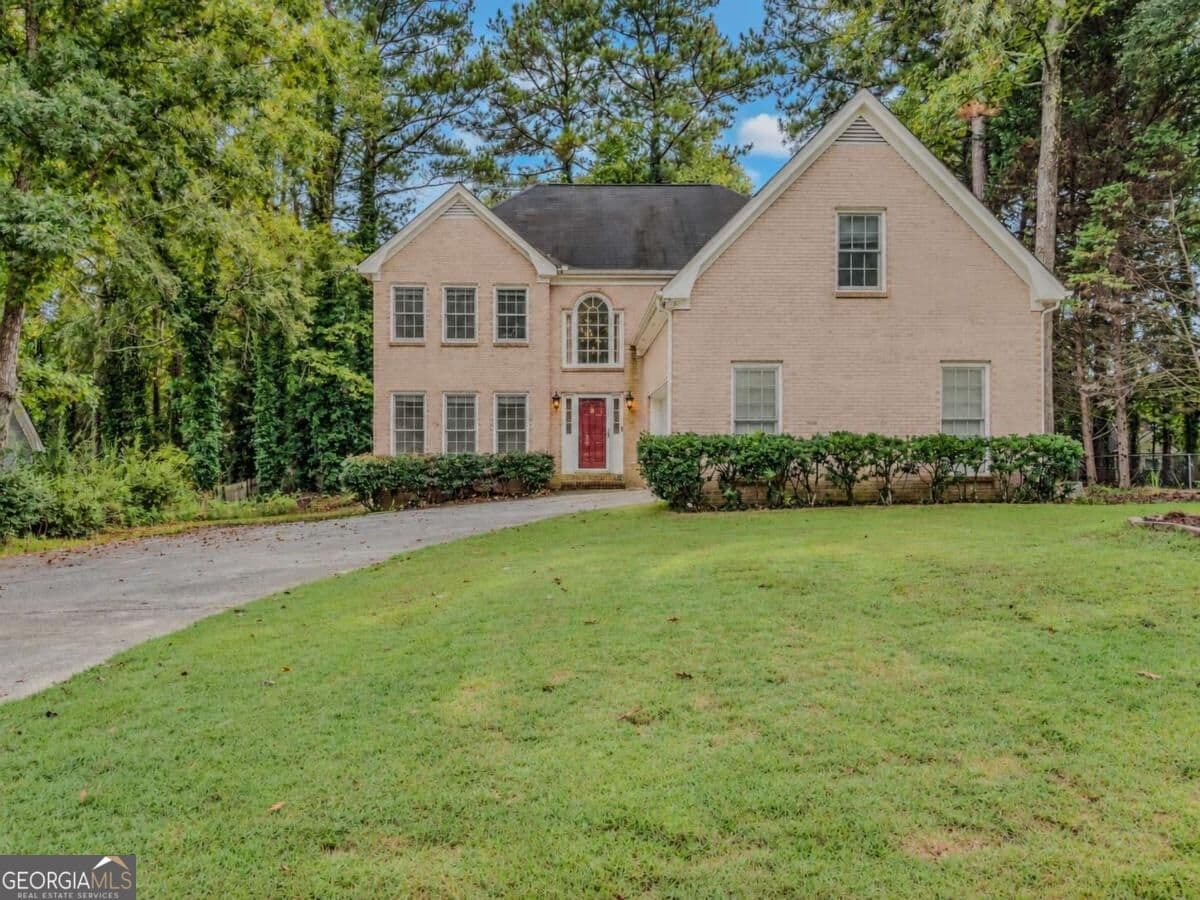 4 bedroom, 2.5 bathroom single family residence for sale at 3381 Longfield Drive, Snellville, GA 30039