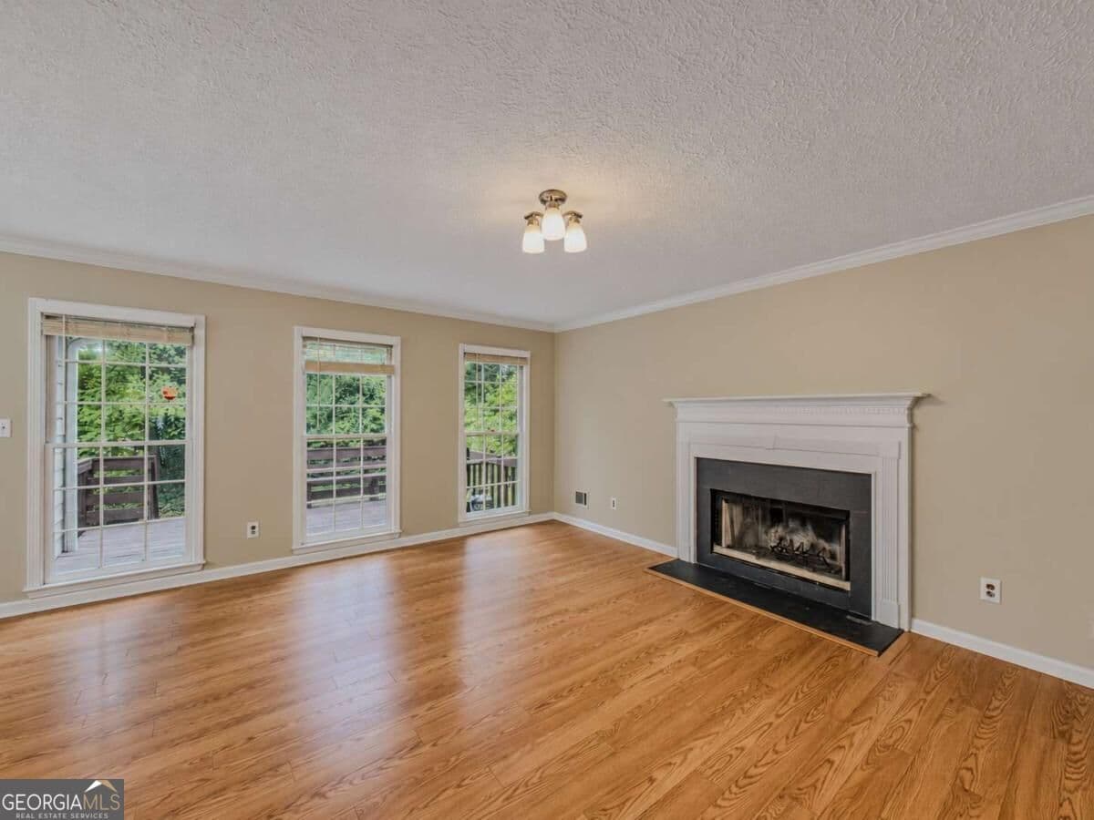 4 bedroom, 2.5 bathroom single family residence for sale at 3381 Longfield Drive, Snellville, GA 30039 — photo 8