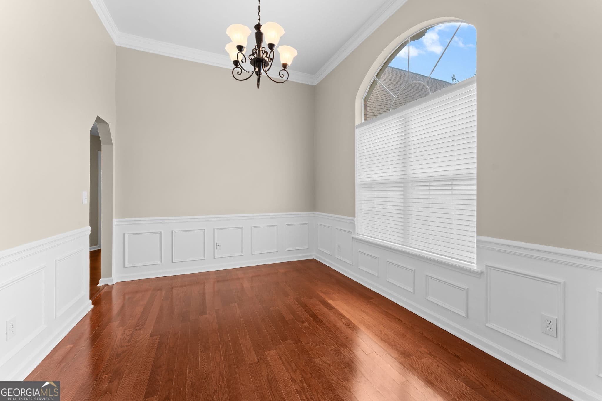 3 bedroom, 2.5 bathroom, 2,221 sq ft single family residence for sale at 302 Jubilee Circle, Bonaire, GA 31005 — photo 5