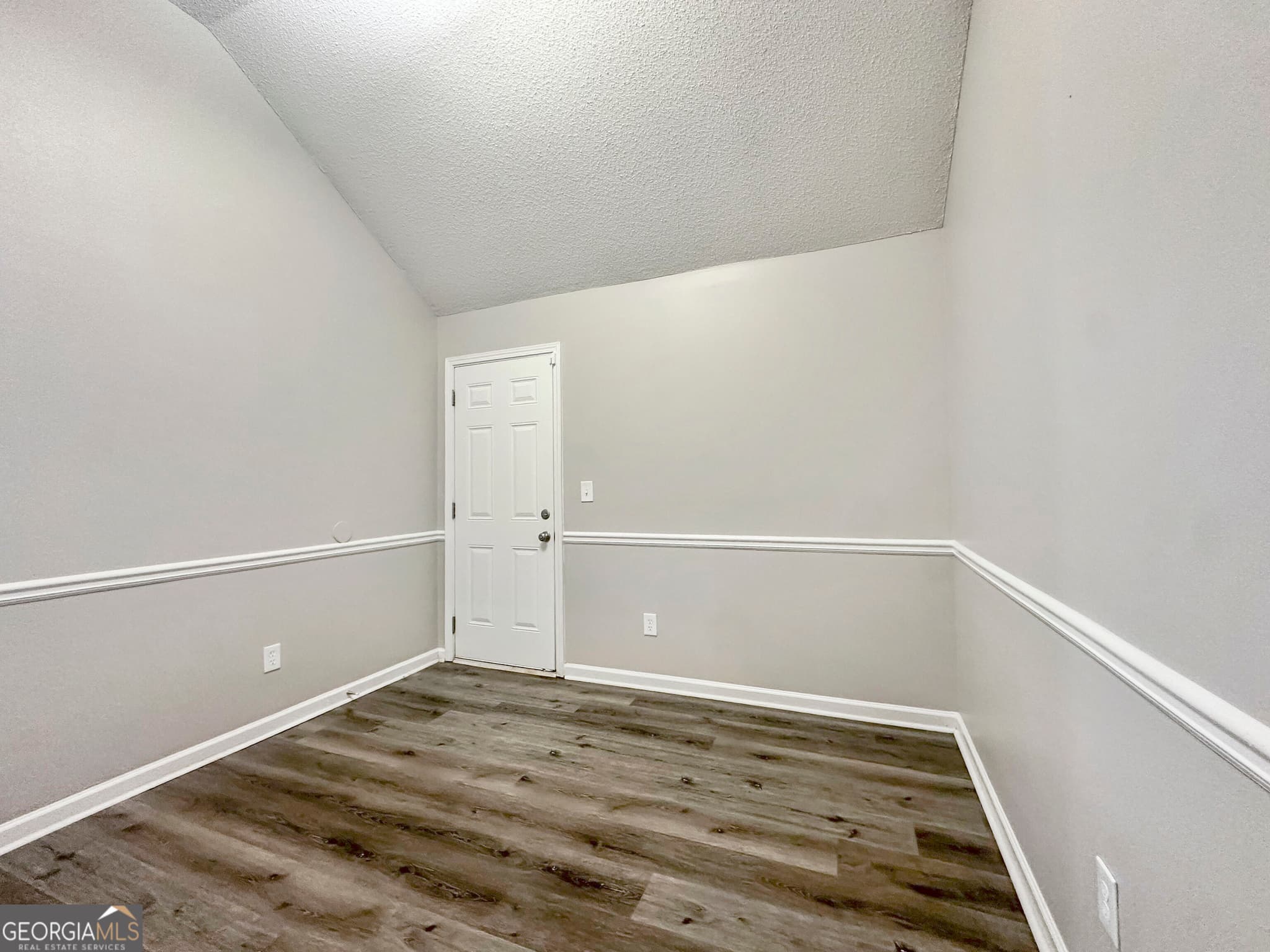 4 bedroom, 3 bathroom, 4,148 sq ft single family residence for rent at 5021 Serenity Point Lane, Villa Rica, GA 30180 for $1,995 a month — photo 5