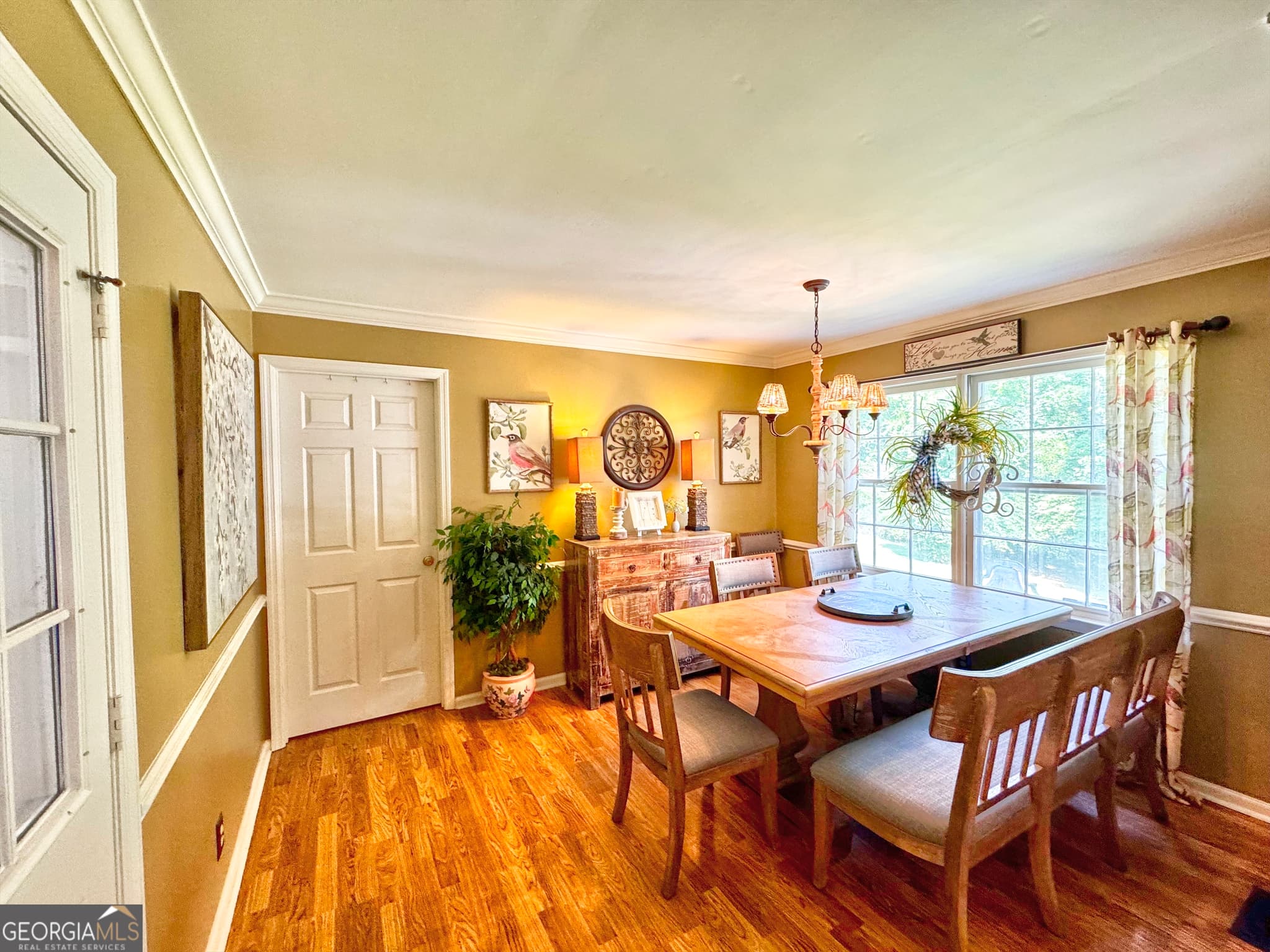 4 bedroom, 2.5 bathroom, 3,088 sq ft single family residence for sale at 1018 Riverside Drive, Lagrange, GA 30240 — photo 5